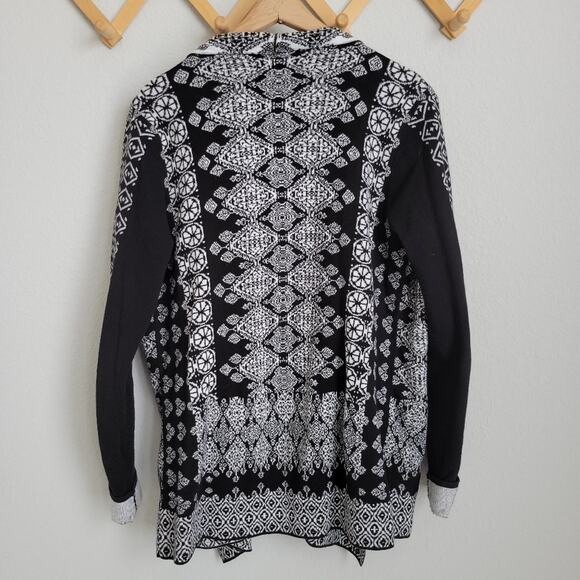 Lucky Brand Black and White Patterned Waterfall Open Front Cardigan Size Medium - Picture 5 of 10